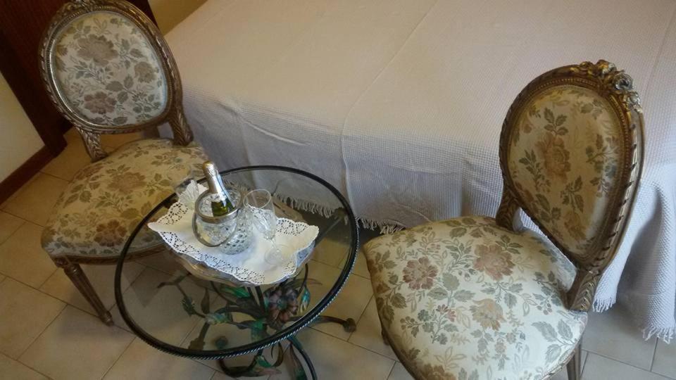 Hotel Le Vigne Contigliano Eksteriør billede